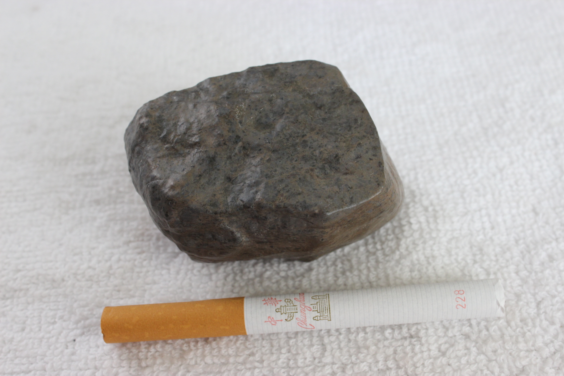 陨石手把石